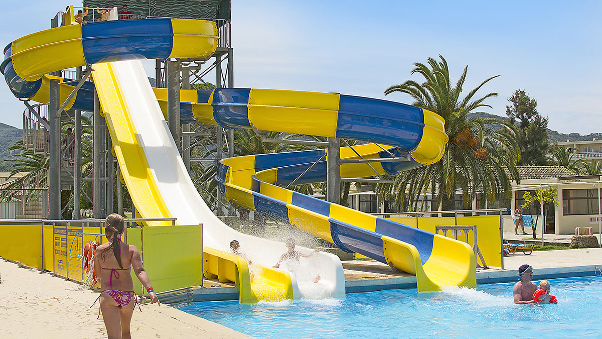 Canvas by Mitsis Messonghi